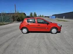 Röd Begagnad 2006 Renault Clio R.S. Halvkombi | 21 000 kr (Marknadspris)