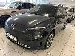Grå Begagnad 2022 Hyundai Kona Essential SUV | 179 900 kr (Bra pris)
