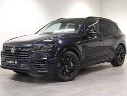 Mörkblå (blå metallic) Begagnad 2021 VW Touareg R SUV | 539 000 kr (Marknadspris)
