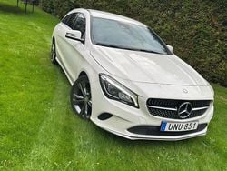 Vit Begagnad 2017 Mercedes CLA200 Shooting Brake Kombi | 160 000 kr (Bra pris)