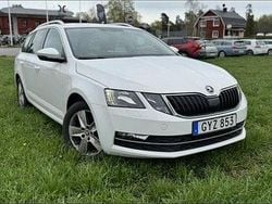 Vit Begagnad 2019 Skoda Octavia Ambition Kombi | 109 900 kr