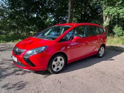Röd Begagnad 2014 Opel Zafira Tourer Enjoy Minibuss | 99 800 kr