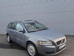 Blå Begagnad 2008 Volvo V50 Kombi | 28 000 kr (Marknadspris)