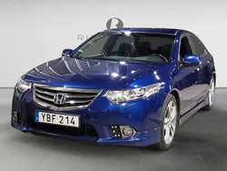 Mörkblå Begagnad 2015 Honda Accord Type S Sedan | 139 900 kr