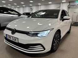 Vit Begagnad 2022 VW Golf VIII Halvkombi | 229 800 kr (Bra pris)