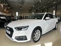 Vit Begagnad 2021 Audi A4 Proline Sedan | 319 800 kr (Marknadspris)