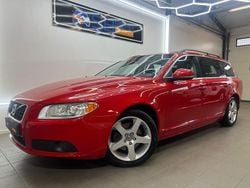 Röd Begagnad 2012 Volvo V70 Momentum Kombi | 109 900 kr (Dyr)