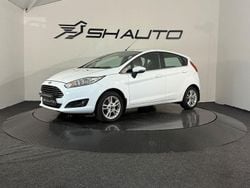Vit Begagnad 2016 Ford Fiesta Titanium Halvkombi | 79 900 kr (Marknadspris)