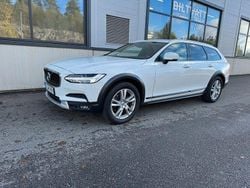 Vit Begagnad 2017 Volvo V90 CC Kombi | 299 900 kr (Superpris)