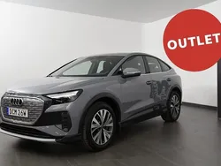 Grå Begagnad 2022 Audi Q4 Sportback e-tron Comfort SUV | 409 500 kr (Superpris)