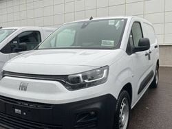 Vit Begagnad 2023 Fiat Doblò Minibuss | 324 875 kr