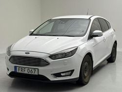 Vit Begagnad 2015 Ford Focus Titanium | 90 000 kr (Marknadspris)