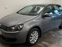 Grå Begagnad 2010 VW Golf VI Halvkombi | 69 900 kr (Marknadspris)