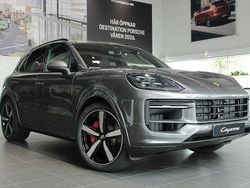 Grå Ny 2025 Porsche Cayenne S E-Hybrid SUV | 1 773 900 kr (Dyr)