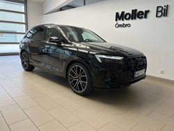 Svart Begagnad 2025 Audi Q7 SUV | 999 000 kr
