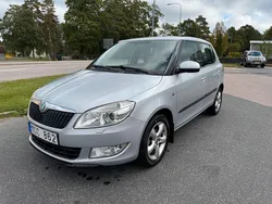 Silver Begagnad 2011 Skoda Fabia Elegance Halvkombi | 34 900 kr (Marknadspris)