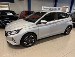 Grå Begagnad 2023 Hyundai i20 Essential Halvkombi | 189 000 kr (Marknadspris)