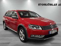 Röd Begagnad 2013 VW Passat Alltrack Kombi | 129 000 kr (Lite dyr)