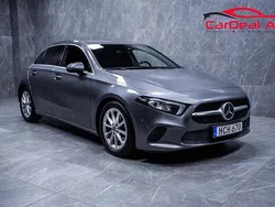Mörkgrå Begagnad 2018 Mercedes A180 Halvkombi | 214 800 kr (Marknadspris)