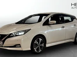 Svart Begagnad 2022 Nissan Leaf N-Connecta Halvkombi | 159 900 kr (Superpris)