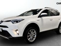 Vit Begagnad 2017 Toyota RAV4 Hybrid SUV | 239 900 kr (Bra pris)