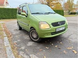 Grön Begagnad 2000 Opel Agila Halvkombi | 15 000 kr