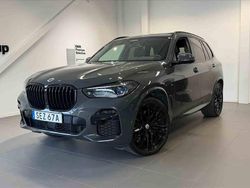 Grå Begagnad 2023 BMW X5 SUV | 799 900 kr