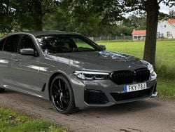 Grå Begagnad 2020 BMW 520 M Sport Sedan | 414 999 kr (Dyr)
