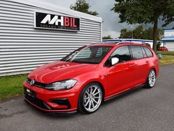 Röd Begagnad 2020 VW Golf VIII R Kombi | 389 900 kr (Marknadspris)