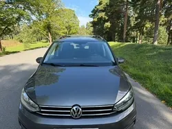 Begagnad 2016 VW Touran Minibuss | 170 000 kr