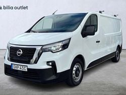 Vit Begagnad 2023 Nissan Primastar Minibuss | 309 900 kr (Marknadspris)