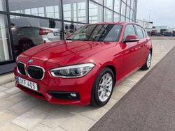 Röd Begagnad 2015 BMW 116 Advantage Halvkombi | 139 900 kr (Marknadspris)