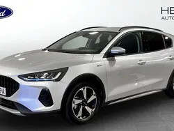 Grå (grey) Begagnad 2024 Ford Focus Active Halvkombi | 204 900 kr (Superpris)