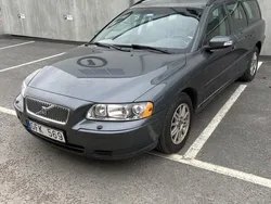 Grå Begagnad 2007 Volvo V70 Kinetic Kombi | 35 900 kr (Marknadspris)