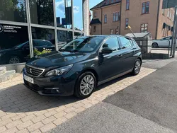 Mörkgrå Begagnad 2019 Peugeot 308 Allure Halvkombi | 139 000 kr (Marknadspris)