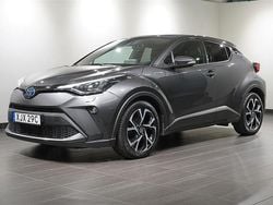 Mörkgrå Begagnad 2020 Toyota C-HR Edition SUV | 209 900 kr (Marknadspris)