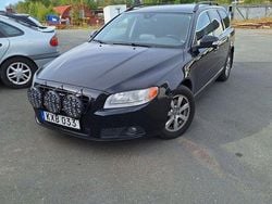 Svart Begagnad 2011 Volvo V70 Momentum Kombi | 52 000 kr (Marknadspris)