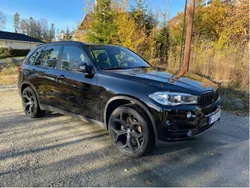 Svart Begagnad 2017 BMW X5 SUV | 255 000 kr
