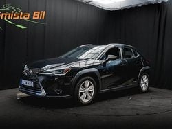 Svart Begagnad 2019 Lexus UX 250h SUV | 214 900 kr (Marknadspris)