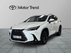 Vit Begagnad 2025 Lexus NX450h+ Executive Line SUV | 599 900 kr (Superpris)