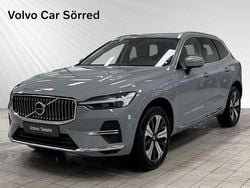 Grå Begagnad 2024 Volvo XC60 Plus SUV | 549 900 kr (Marknadspris)