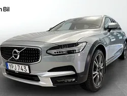 Silver Begagnad 2017 Volvo V90 CC Kombi | 274 900 kr (Marknadspris)