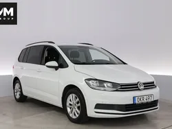 Vit Begagnad 2017 VW Touran Minibuss | 184 000 kr (Bra pris)
