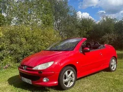 Röd Begagnad 2004 Peugeot 206 CC Cab | 15 000 kr (Bra pris)