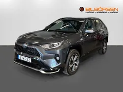 Mörkgrå Begagnad 2020 Toyota RAV4 Hybrid Edition SUV | 349 900 kr (Marknadspris)
