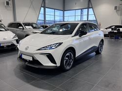 Vit (white) Begagnad 2023 MG MG4 EV Halvkombi | 319 990 kr (Dyr)