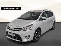 Silver Begagnad 2017 Toyota Verso Minibuss | 209 900 kr (Marknadspris)