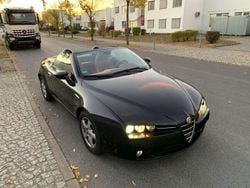Svart Begagnad 2008 Alfa Romeo Spider Exclusive Cab | 130 000 kr