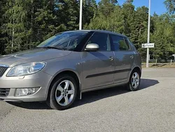 Brun Begagnad 2012 Skoda Fabia Elegance Halvkombi | 42 000 kr (Marknadspris)
