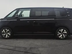 Svart Ny 2025 VW ID. Buzz Pro Van | 736 350 kr (Dyr)
